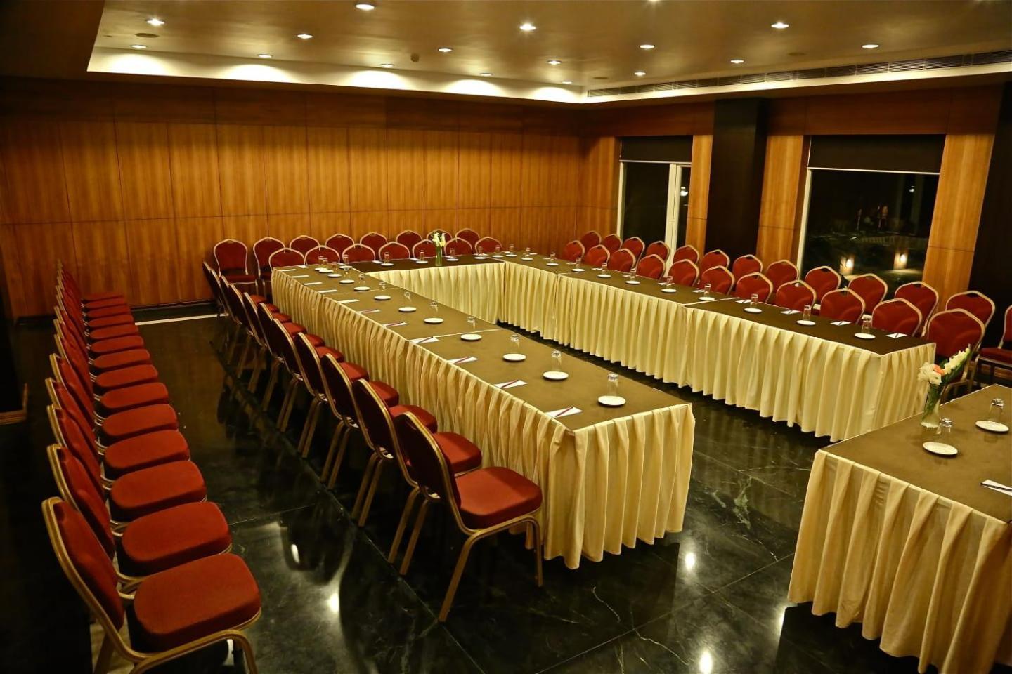 La Franklin Hotel Bhubaneswar Exterior foto